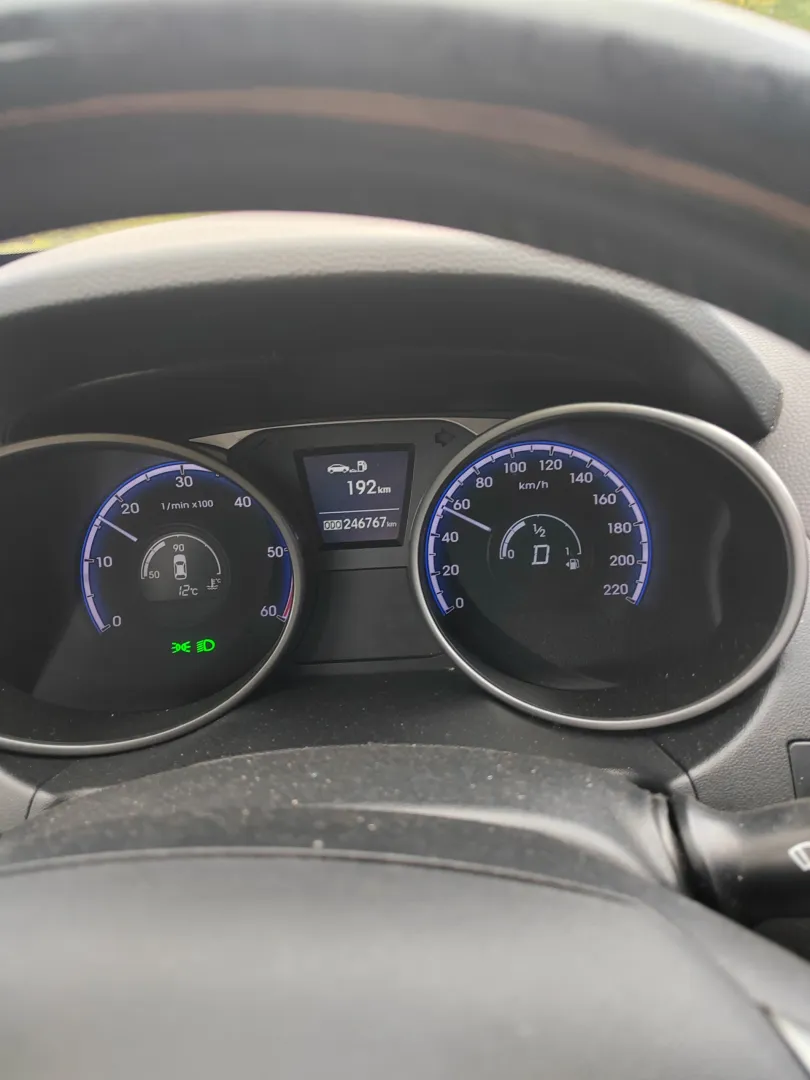 Cumpara/ Vinde online Hyundai ix35 2011 SH, la cel mai bun pret pentru tine!