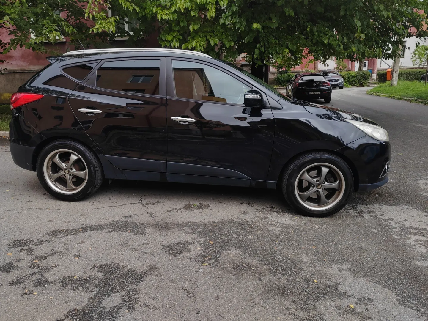 Cumpara/ Vinde online Hyundai ix35 2011 SH, la cel mai bun pret pentru tine!