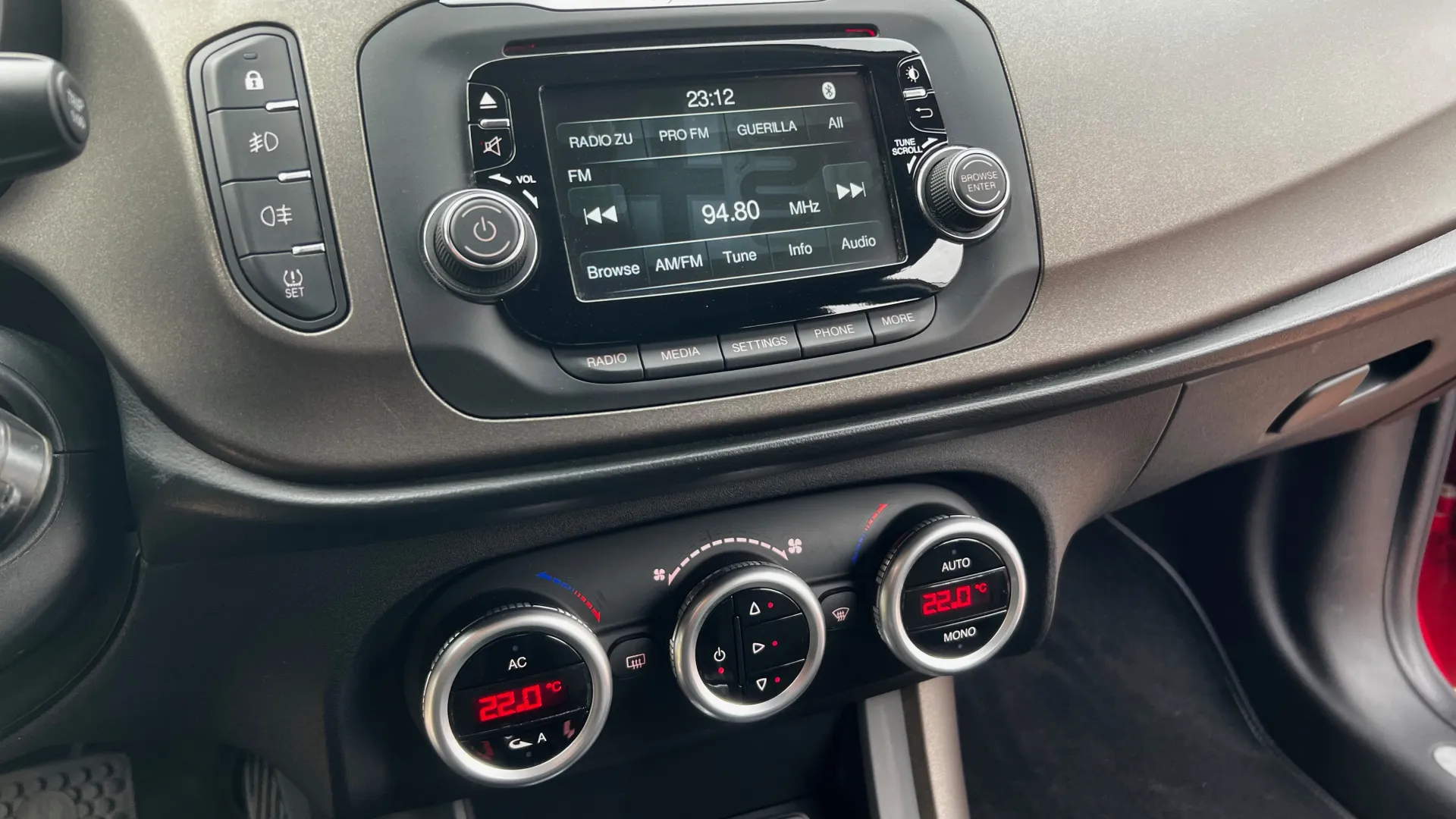 Cumpara/ Vinde online Alfa Romeo Giulietta 2015 SH, la cel mai bun pret pentru tine!