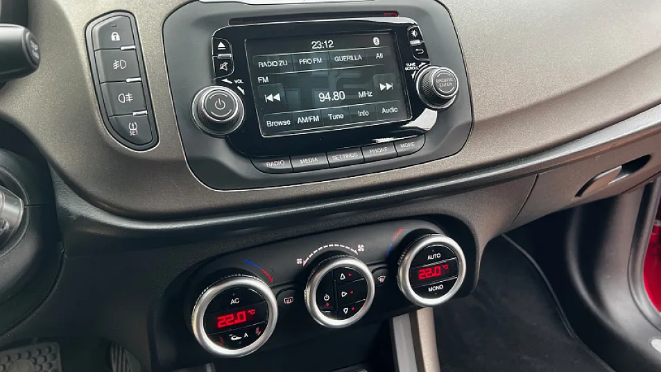 Cumpără / Vinde Alfa Romeo Giulietta 2015 SH, la cel mai bun pret pentru tine!