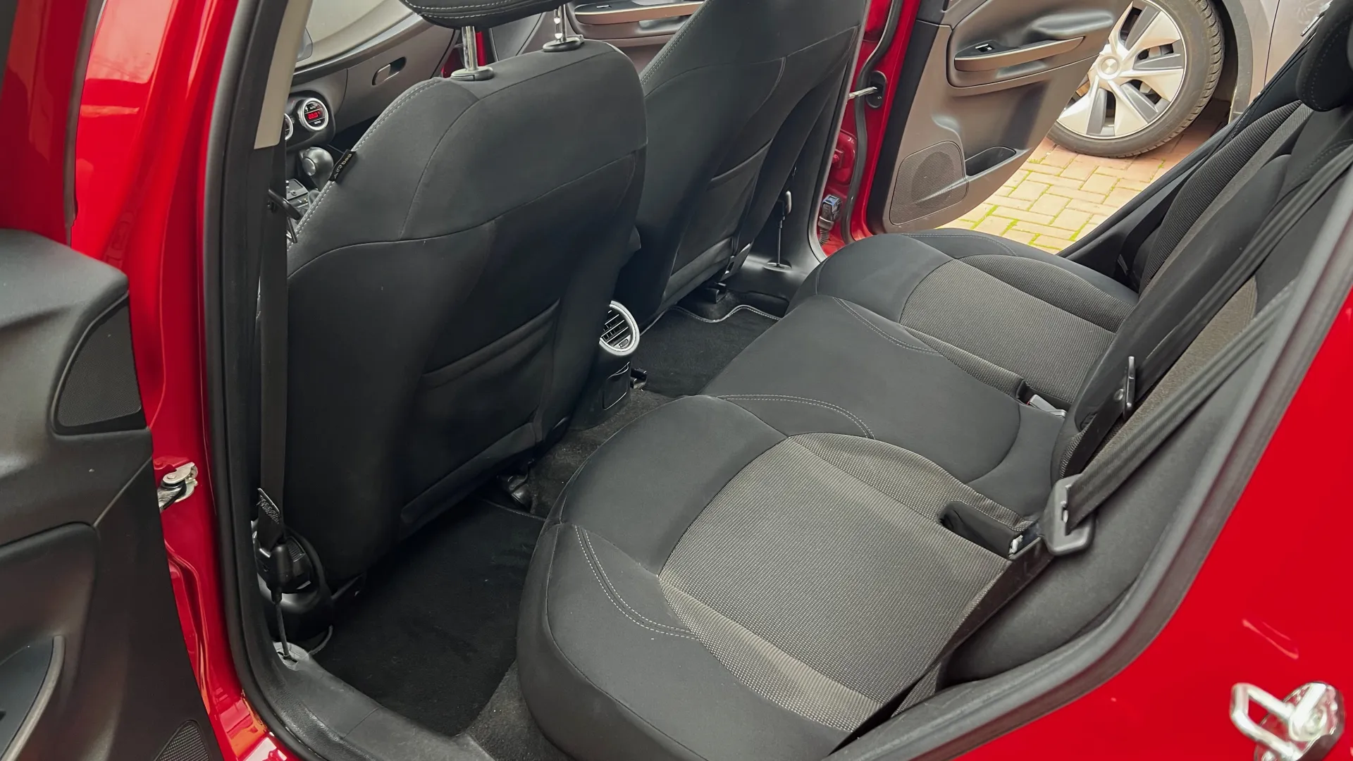 Cumpara/ Vinde online Alfa Romeo Giulietta 2015 SH, la cel mai bun pret pentru tine!