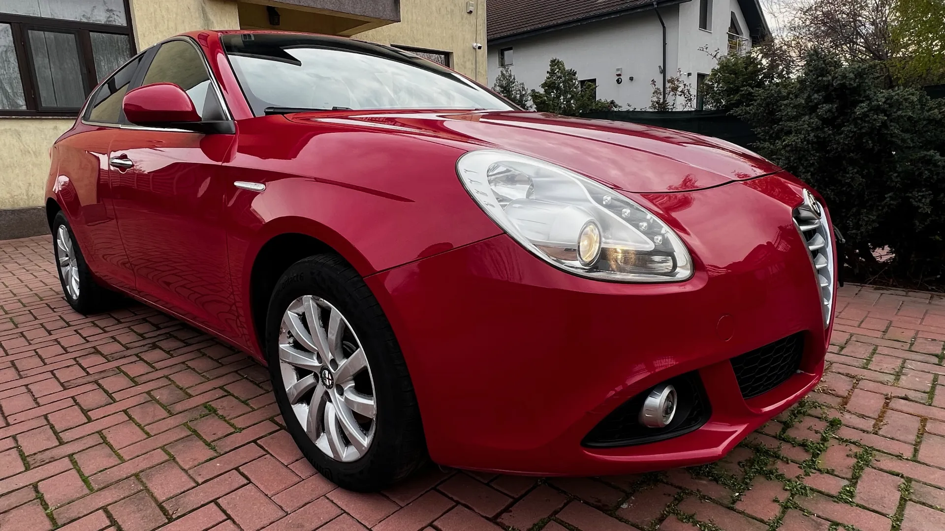 Cumpara/ Vinde online Alfa Romeo Giulietta 2015 SH, la cel mai bun pret pentru tine!