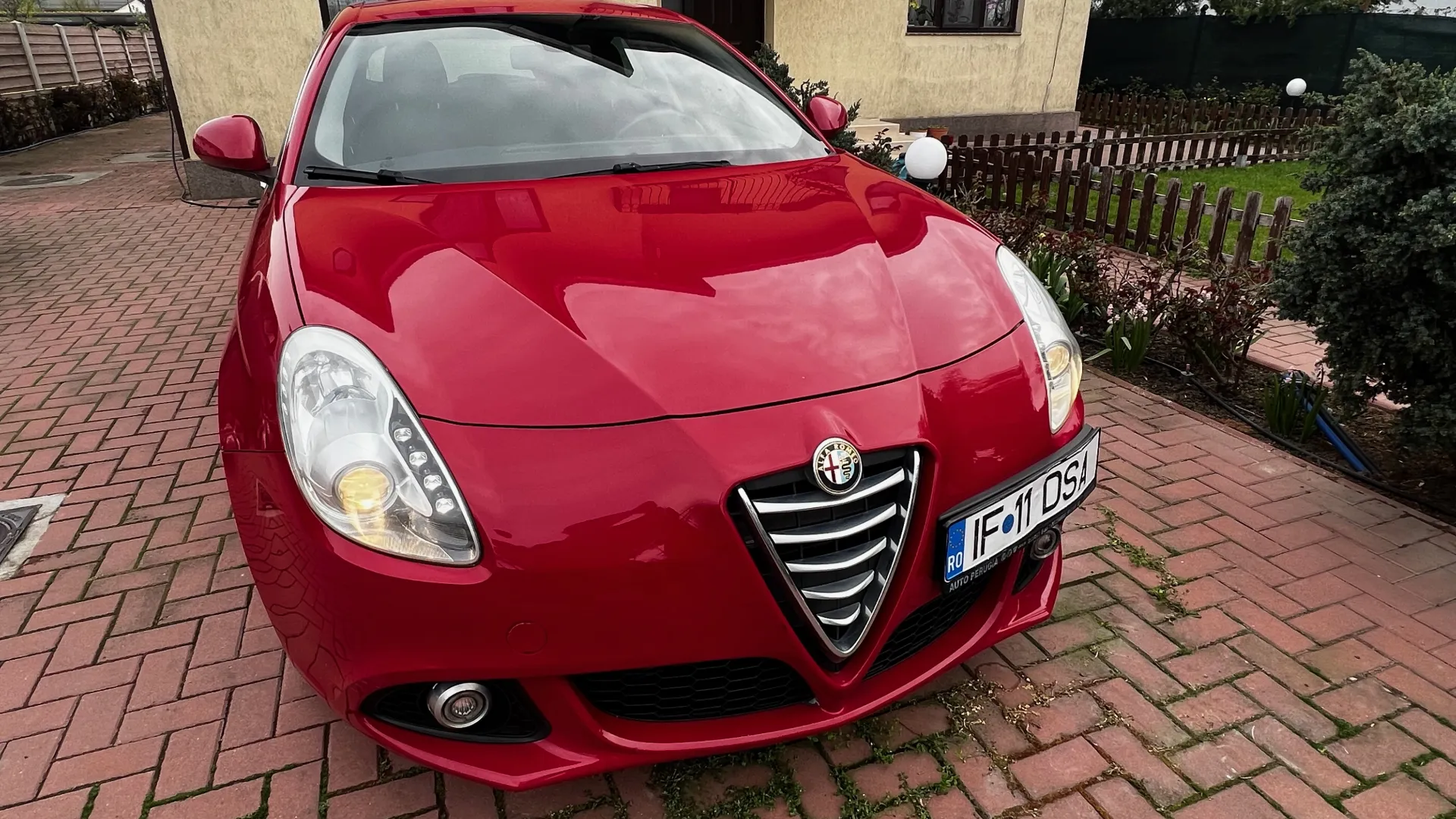 Cumpara/ Vinde online Alfa Romeo Giulietta 2015 SH, la cel mai bun pret pentru tine!