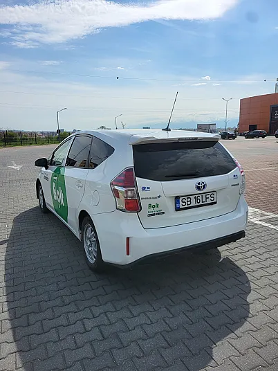 Cumpără / Vinde Toyota Prius + 2018 SH, la cel mai bun pret pentru tine!