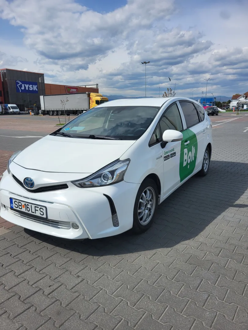 Cumpara/ Vinde online Toyota Prius + 2018 SH, la cel mai bun pret pentru tine!