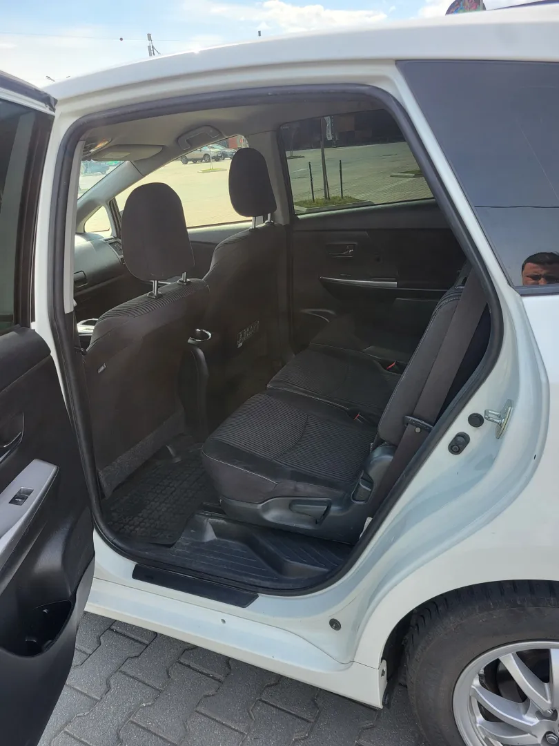 Cumpara/ Vinde online Toyota Prius + 2018 SH, la cel mai bun pret pentru tine!