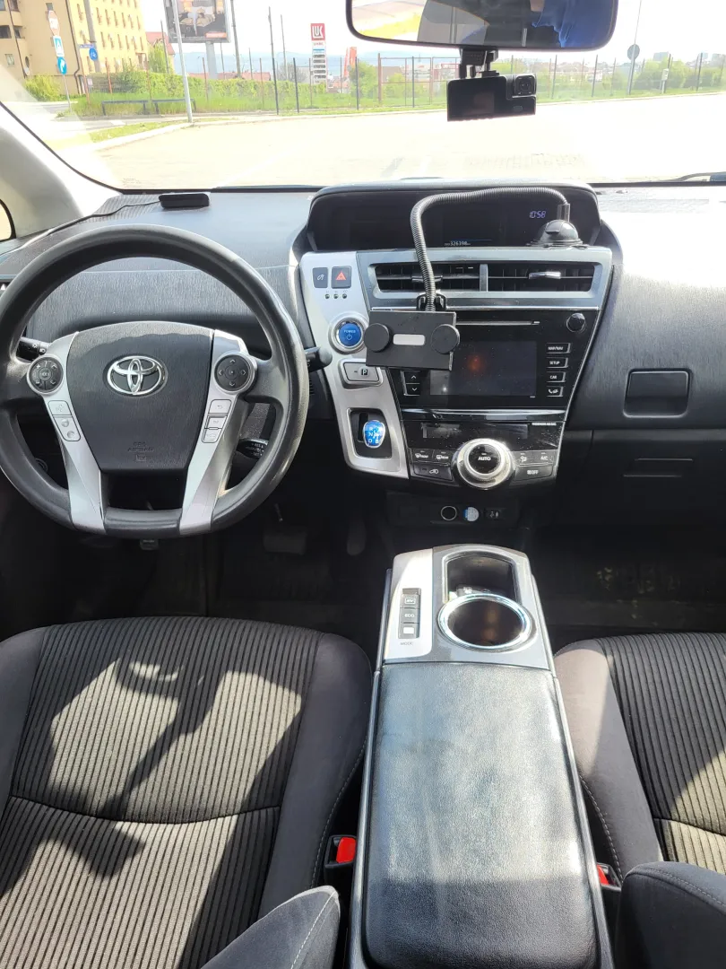 Cumpara/ Vinde online Toyota Prius + 2018 SH, la cel mai bun pret pentru tine!