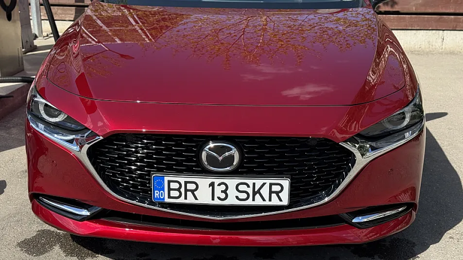 Cumpără / Vinde Mazda 3 2024 SH, la cel mai bun pret pentru tine!