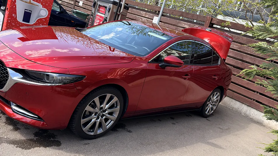 Cumpără / Vinde Mazda 3 2024 SH, la cel mai bun pret pentru tine!
