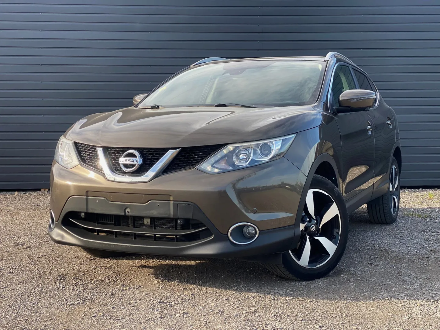 Cumpara/ Vinde online Nissan Qashqai 2015 SH, la cel mai bun pret pentru tine!