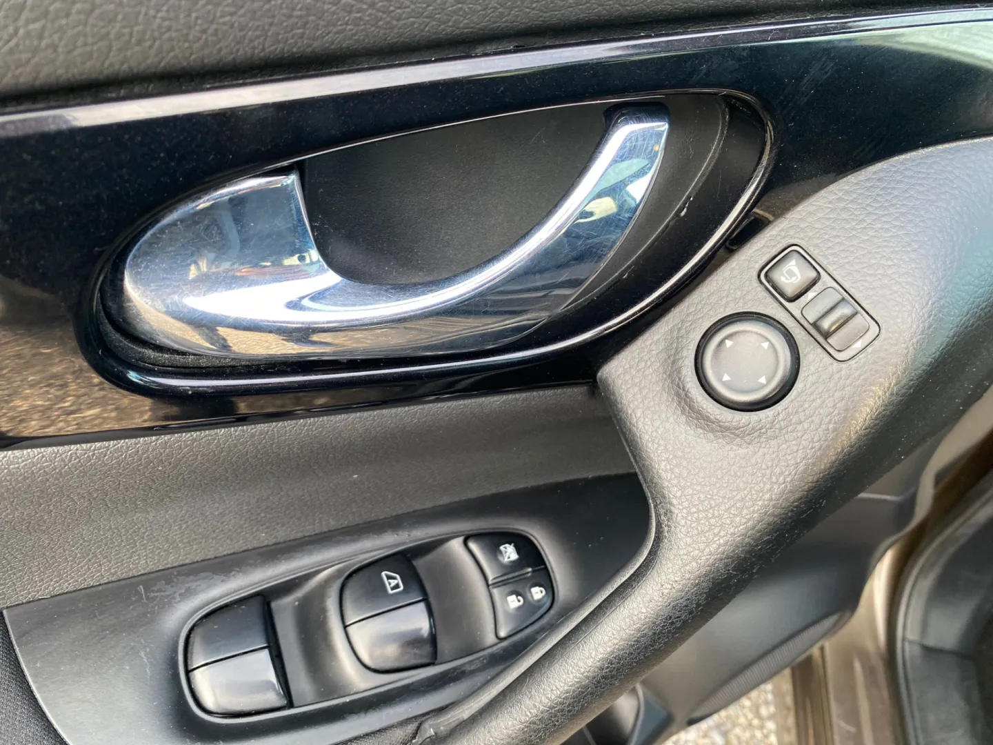 Cumpara/ Vinde online Nissan Qashqai 2015 SH, la cel mai bun pret pentru tine!