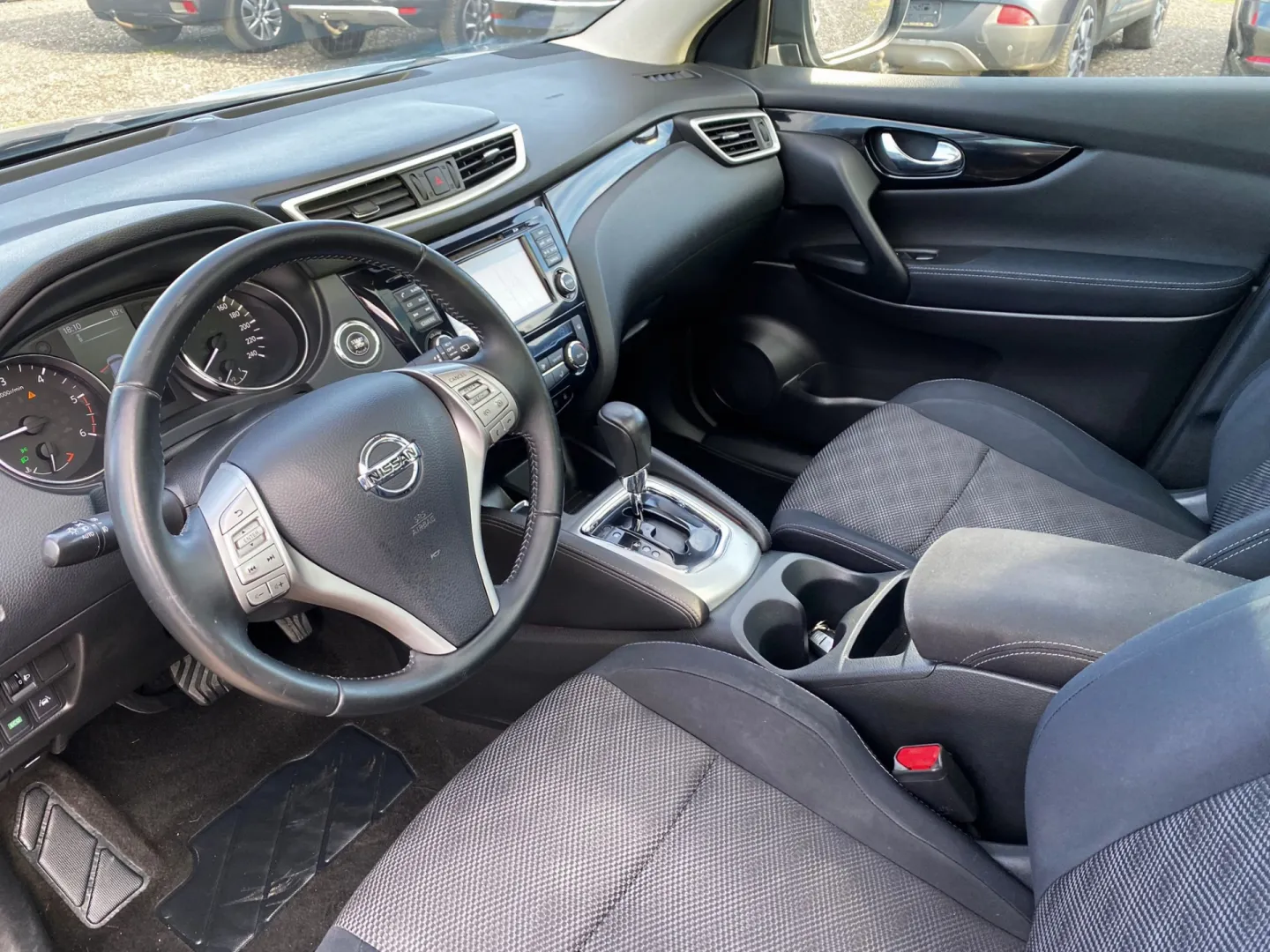 Cumpara/ Vinde online Nissan Qashqai 2015 SH, la cel mai bun pret pentru tine!