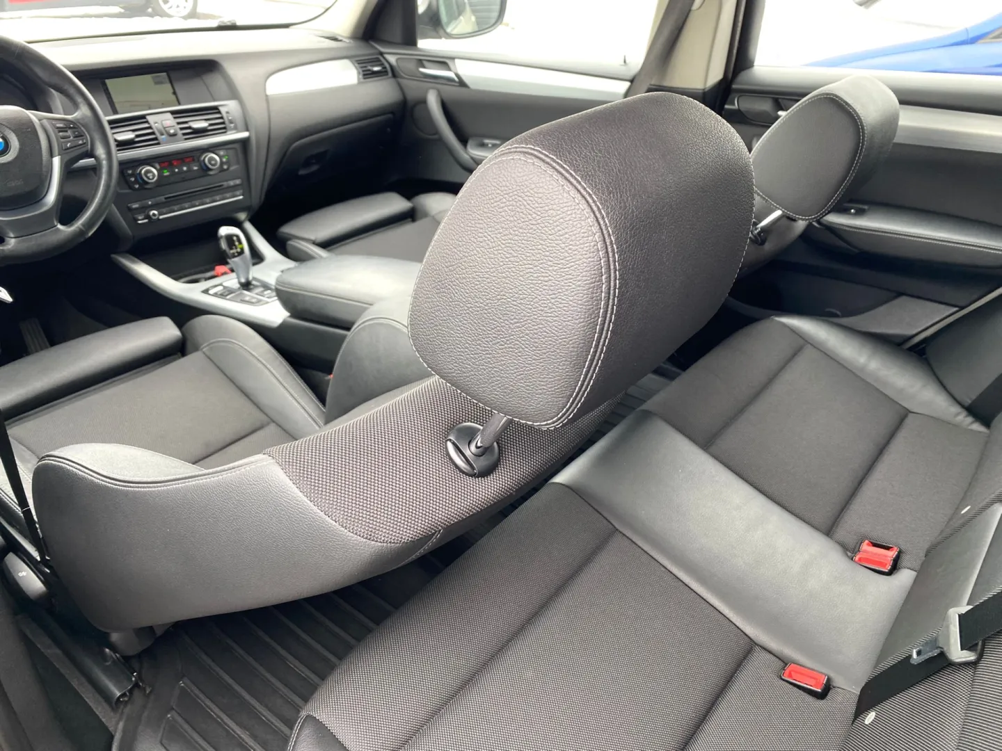 Cumpara/ Vinde online BMW X3 2011 SH, la cel mai bun pret pentru tine!