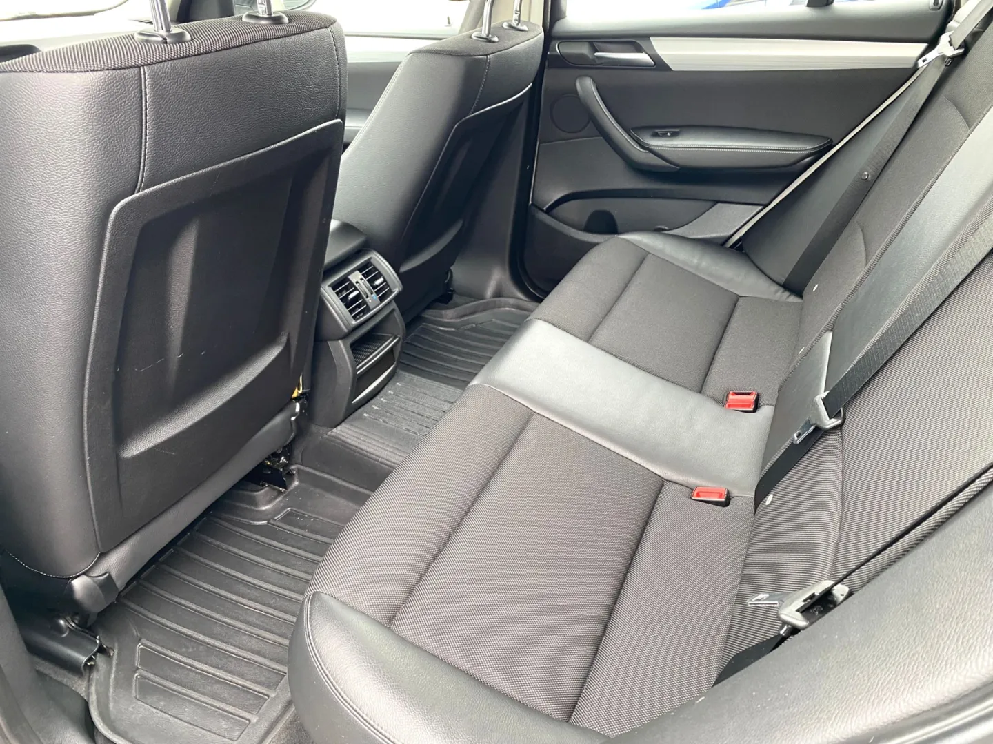 Cumpara/ Vinde online BMW X3 2011 SH, la cel mai bun pret pentru tine!