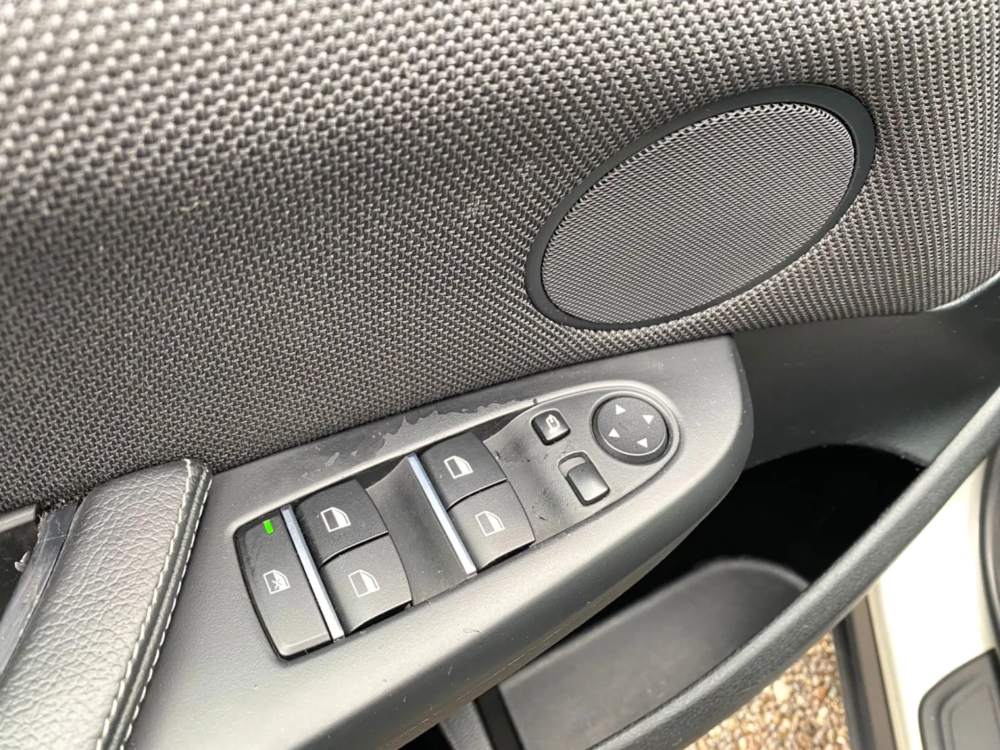 Cumpara/ Vinde online BMW X3 2011 SH, la cel mai bun pret pentru tine!