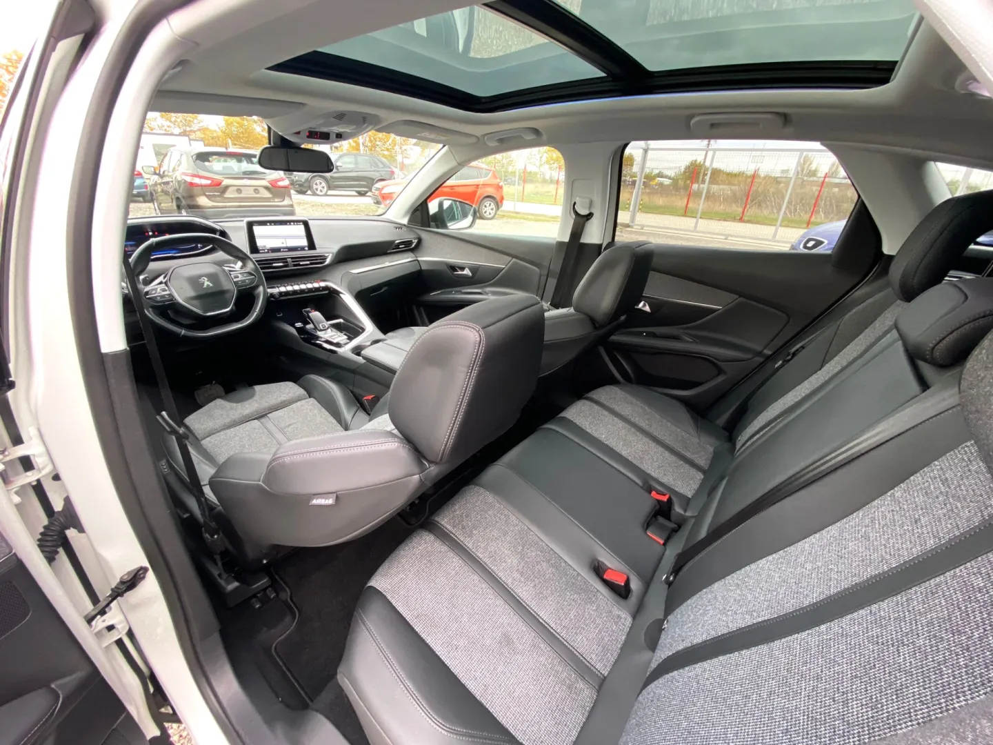 Cumpara/ Vinde online Peugeot 3008 2020 SH, la cel mai bun pret pentru tine!