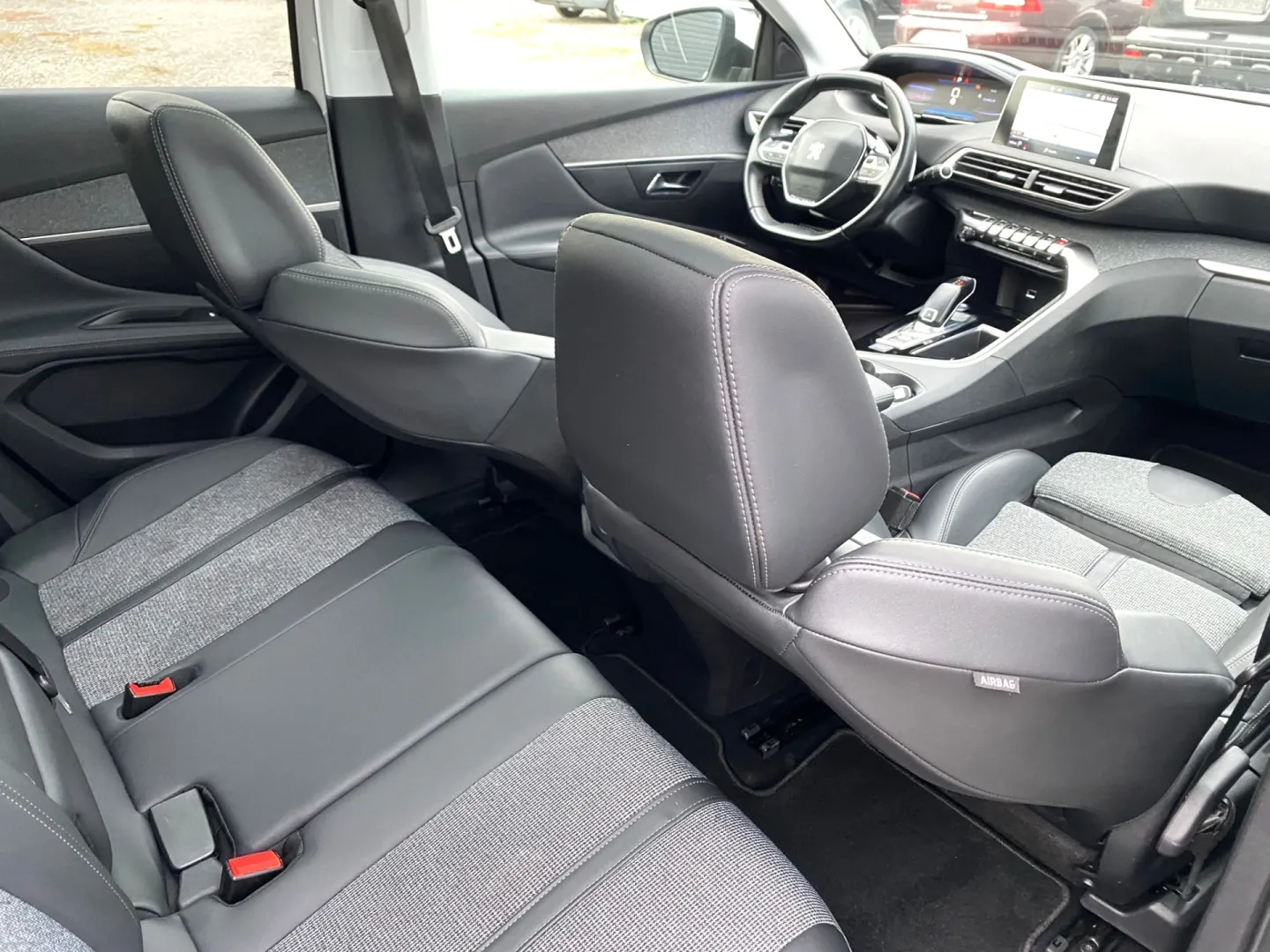 Cumpara/ Vinde online Peugeot 3008 2020 SH, la cel mai bun pret pentru tine!