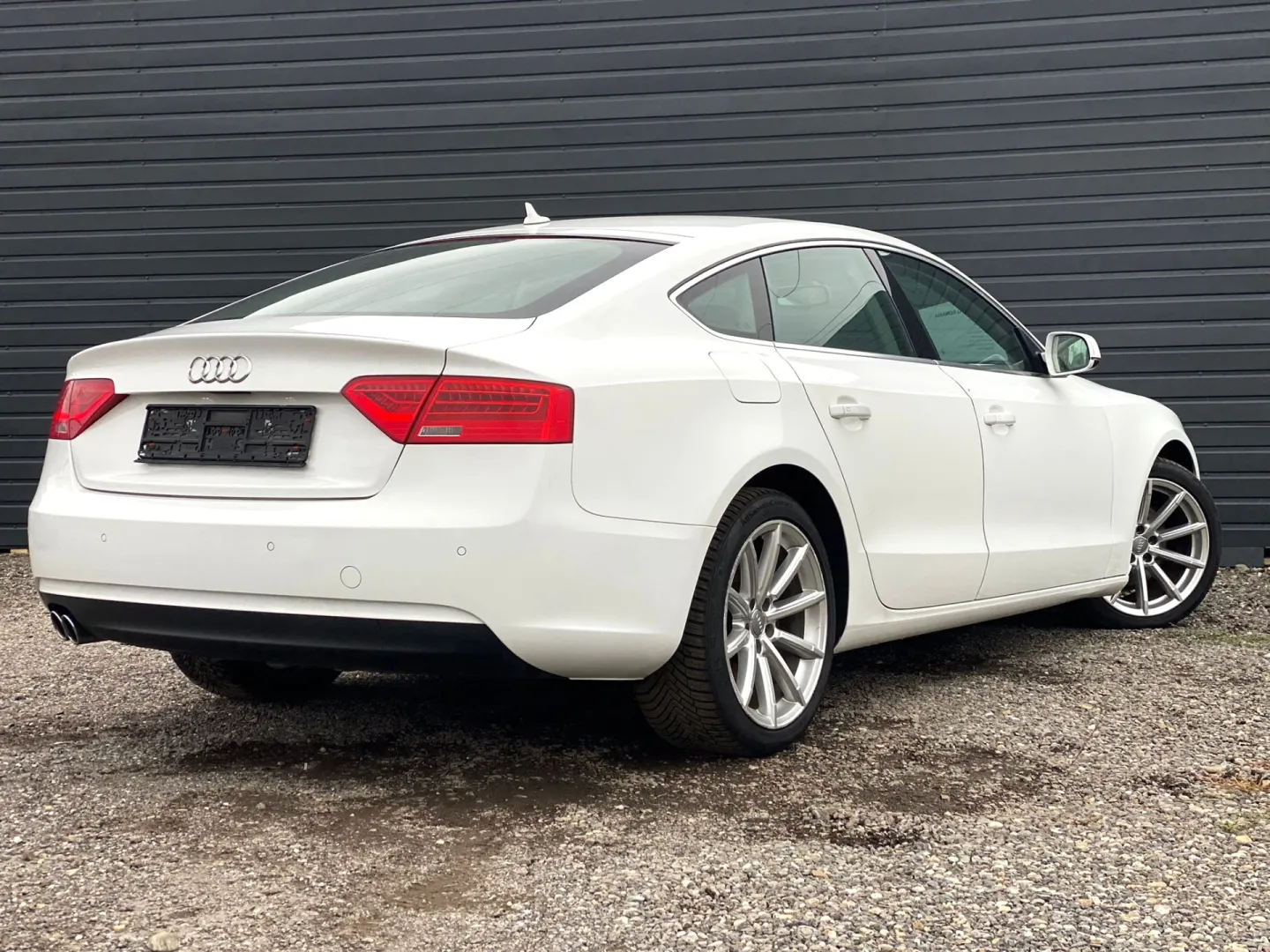 Cumpara/ Vinde online Audi A5 2015 SH, la cel mai bun pret pentru tine!