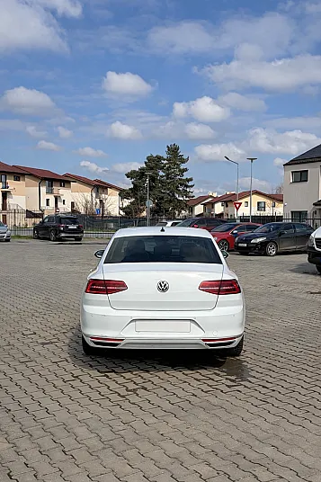Cumpără / Vinde Volkswagen Passat 2018 SH, la cel mai bun pret pentru tine!