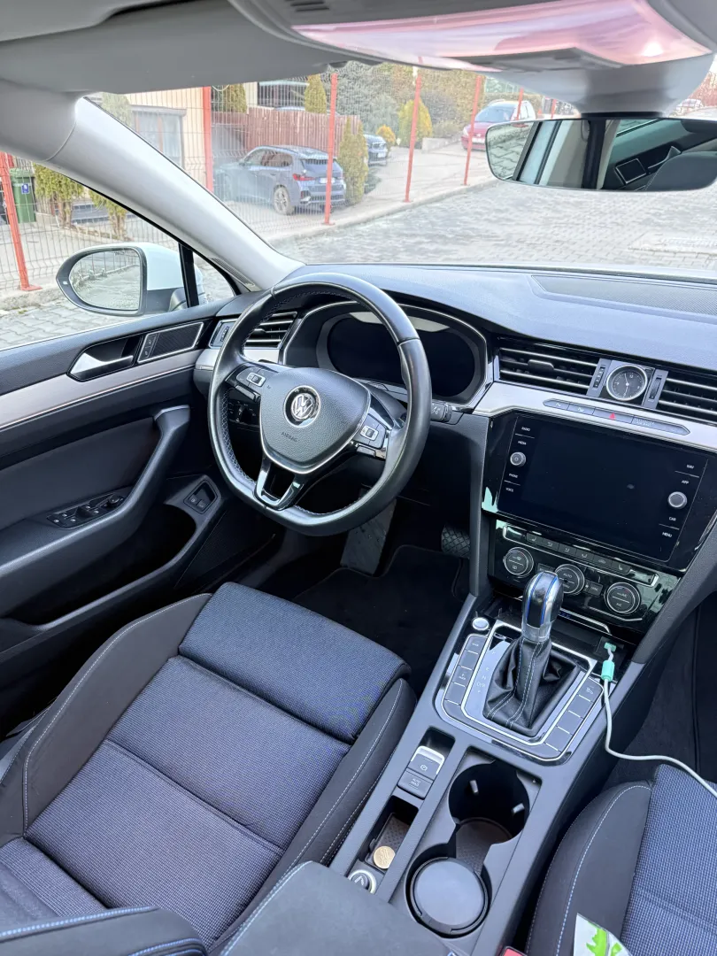 Cumpara/ Vinde online Volkswagen Passat 2018 SH, la cel mai bun pret pentru tine!