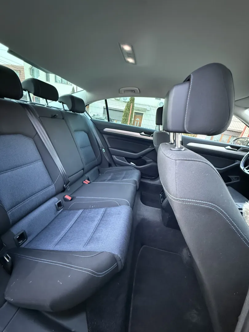 Cumpara/ Vinde online Volkswagen Passat 2018 SH, la cel mai bun pret pentru tine!