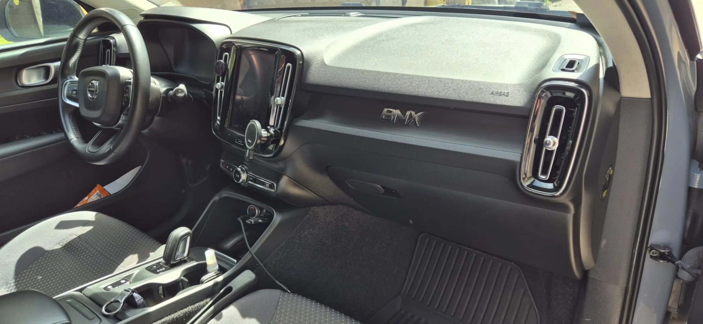 Cumpara/ Vinde online Volvo XC40 2020 SH, la cel mai bun pret pentru tine!