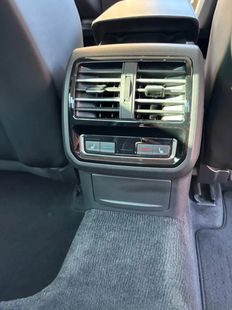 Cumpara/ Vinde online Volkswagen Passat 2016 SH, la cel mai bun pret pentru tine!