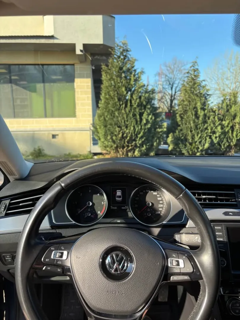 Cumpara/ Vinde online Volkswagen Passat 2016 SH, la cel mai bun pret pentru tine!
