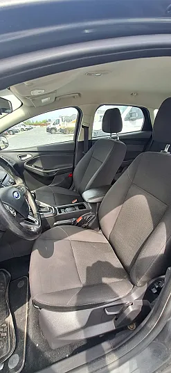 Cumpără / Vinde Ford Focus 2017 SH, la cel mai bun pret pentru tine!