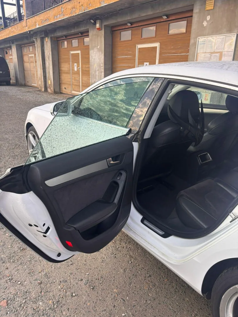 Cumpara/ Vinde online Audi A5 2011 SH, la cel mai bun pret pentru tine!