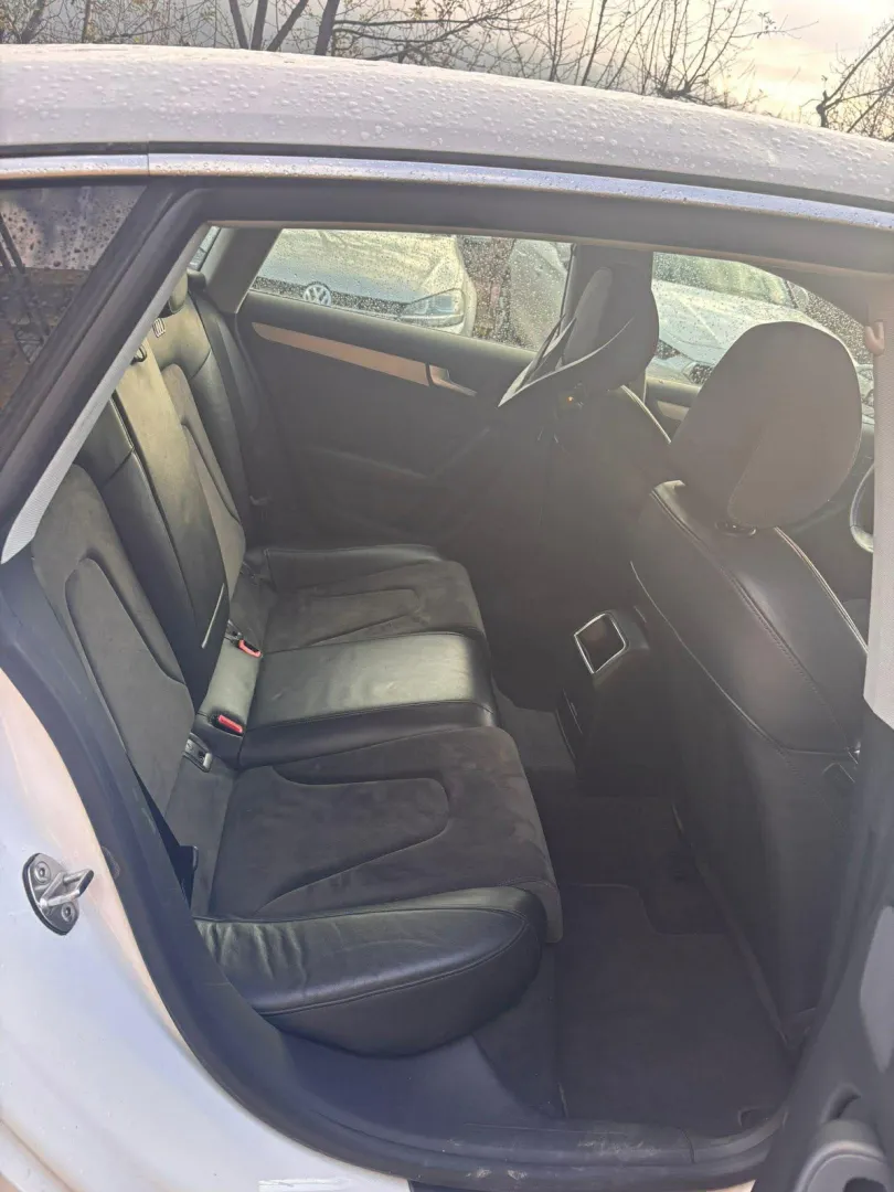 Cumpara/ Vinde online Audi A5 2011 SH, la cel mai bun pret pentru tine!