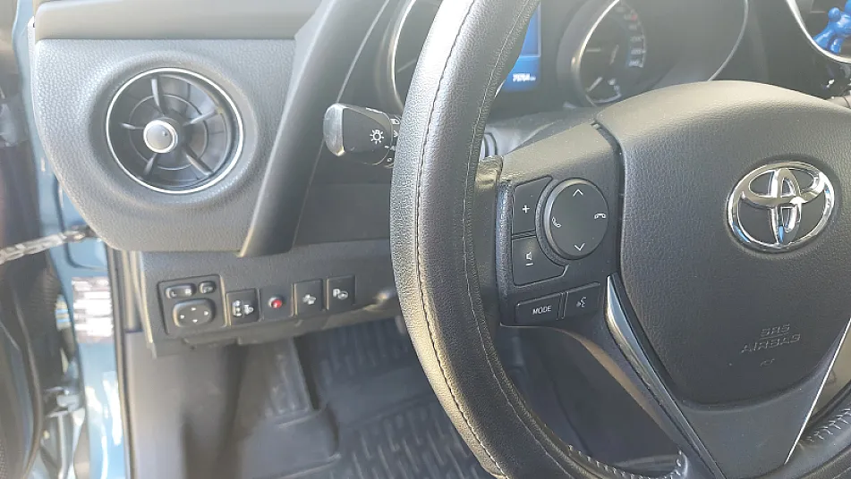 Cumpără / Vinde Toyota Auris 2017 SH, la cel mai bun pret pentru tine!