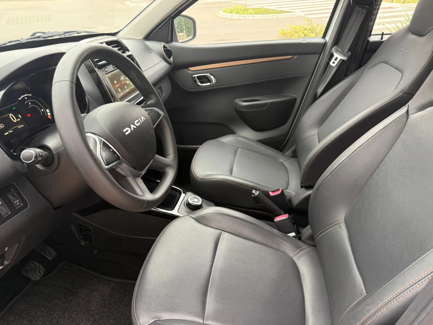 Cumpara/ Vinde online Dacia Spring 2023 SH, la cel mai bun pret pentru tine!