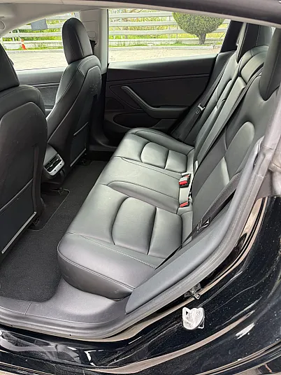 Cumpără / Vinde Tesla Model 3 2020 SH, la cel mai bun pret pentru tine!