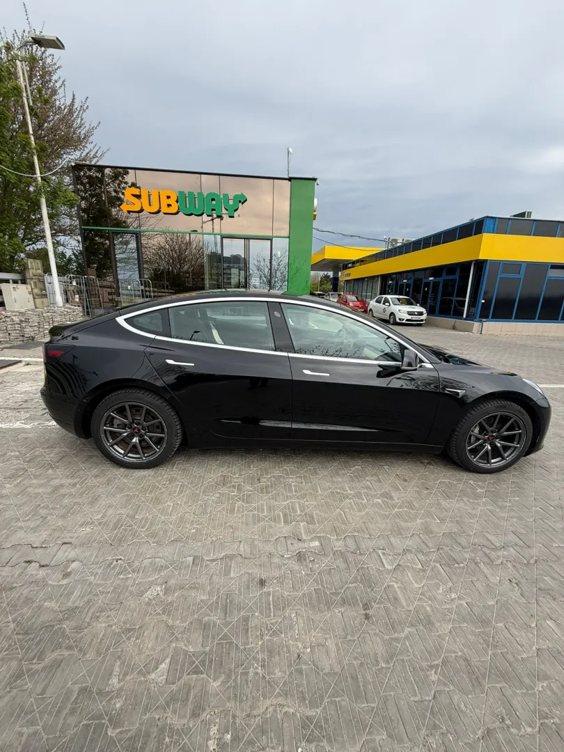 Cumpara/ Vinde online Tesla Model 3 2020 SH, la cel mai bun pret pentru tine!