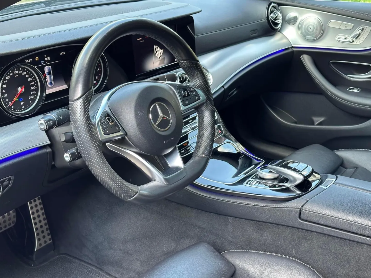 Cumpara/ Vinde online Mercedes-Benz E-Class 2018 SH, la cel mai bun pret pentru tine!