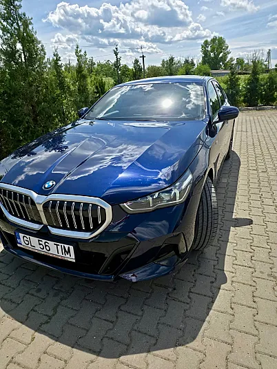 Cumpără / Vinde BMW 520 2024 SH, la cel mai bun pret pentru tine!
