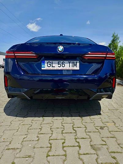 Cumpără / Vinde BMW 520 2024 SH, la cel mai bun pret pentru tine!