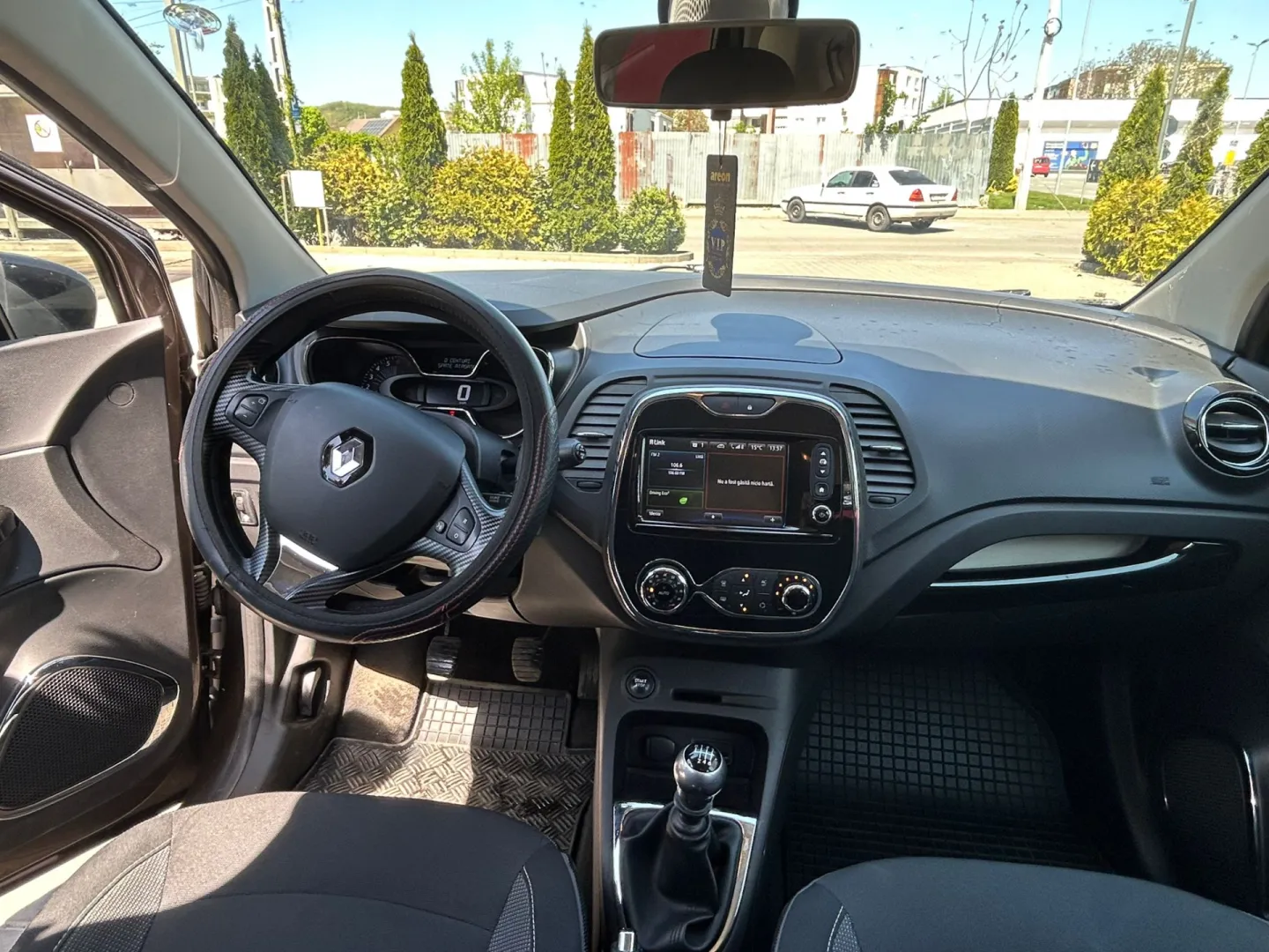 Cumpara/ Vinde online Renault  Captur 2015 SH, la cel mai bun pret pentru tine!