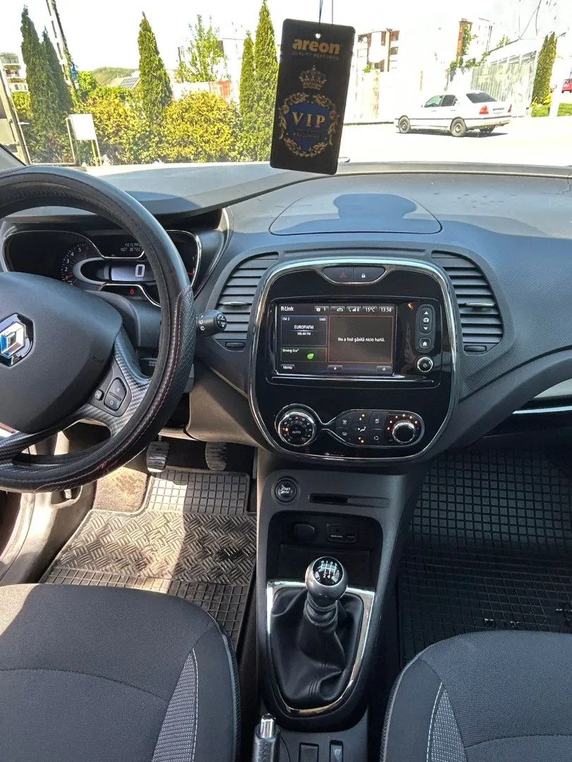 Cumpara/ Vinde online Renault  Captur 2015 SH, la cel mai bun pret pentru tine!