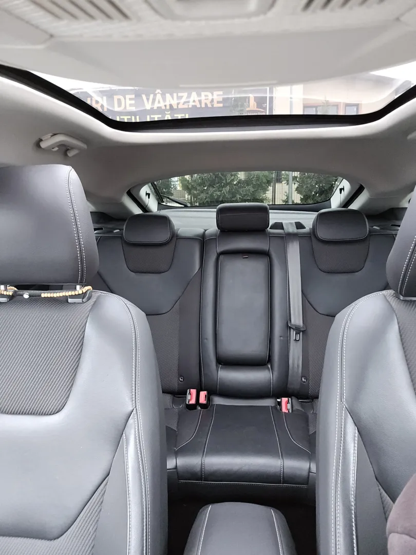 Cumpara/ Vinde online Ford Mondeo 2017 SH, la cel mai bun pret pentru tine!