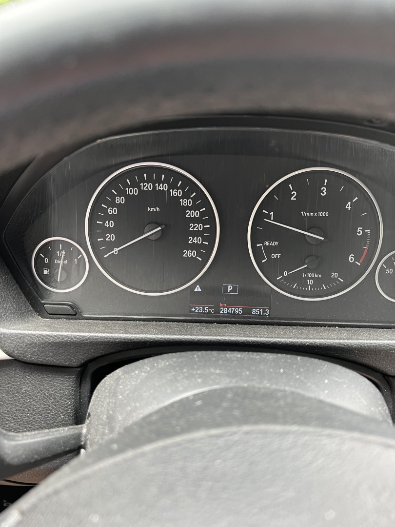 Cumpara/ Vinde online BMW 318 2014 SH, la cel mai bun pret pentru tine!