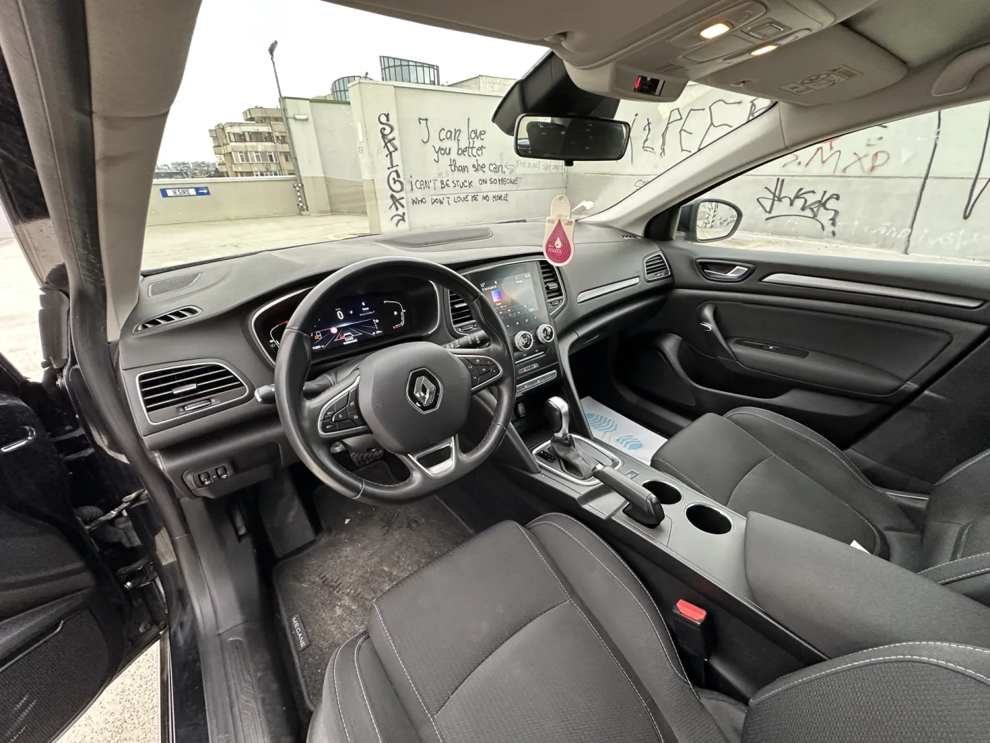 Cumpara/ Vinde online Renault  Megane 2020 SH, la cel mai bun pret pentru tine!
