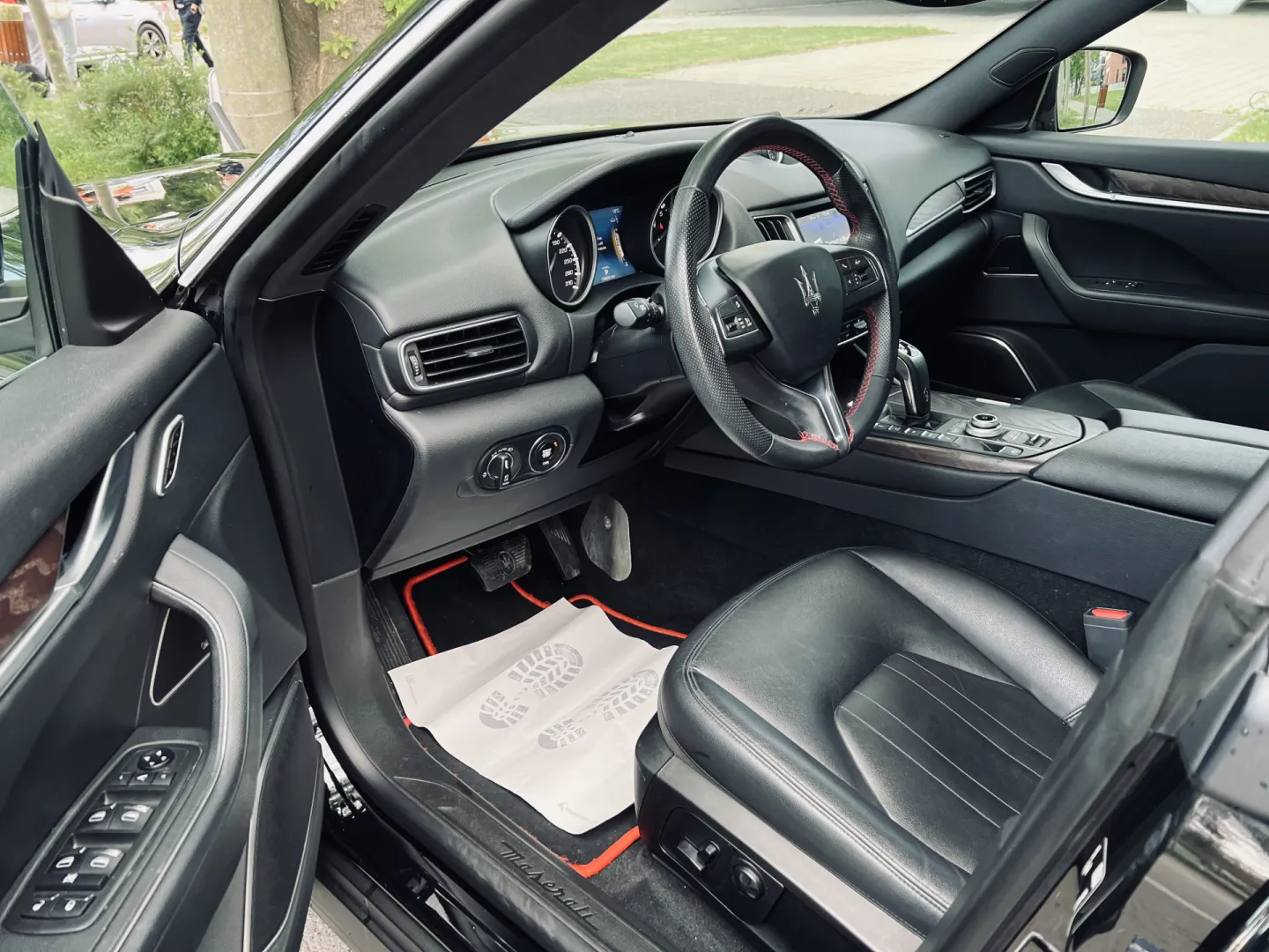 Cumpara/ Vinde online Maserati Levante 2020 SH, la cel mai bun pret pentru tine!