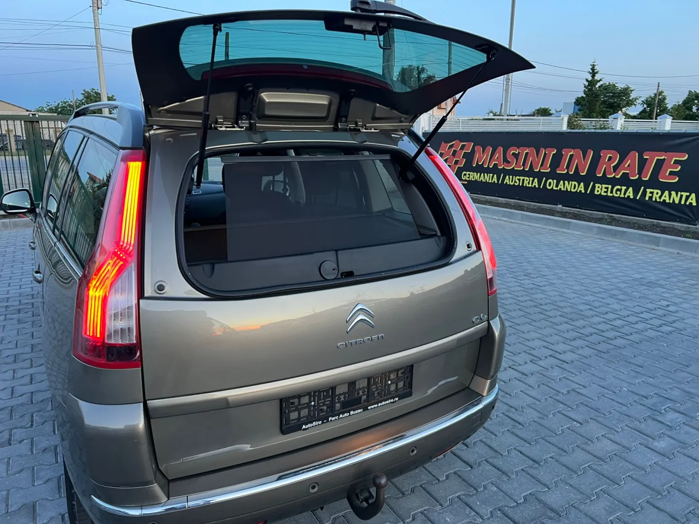 Cumpara/ Vinde online Citroen Grand C4 Picasso Space Tourer 2011 SH, la cel mai bun pret pentru tine!