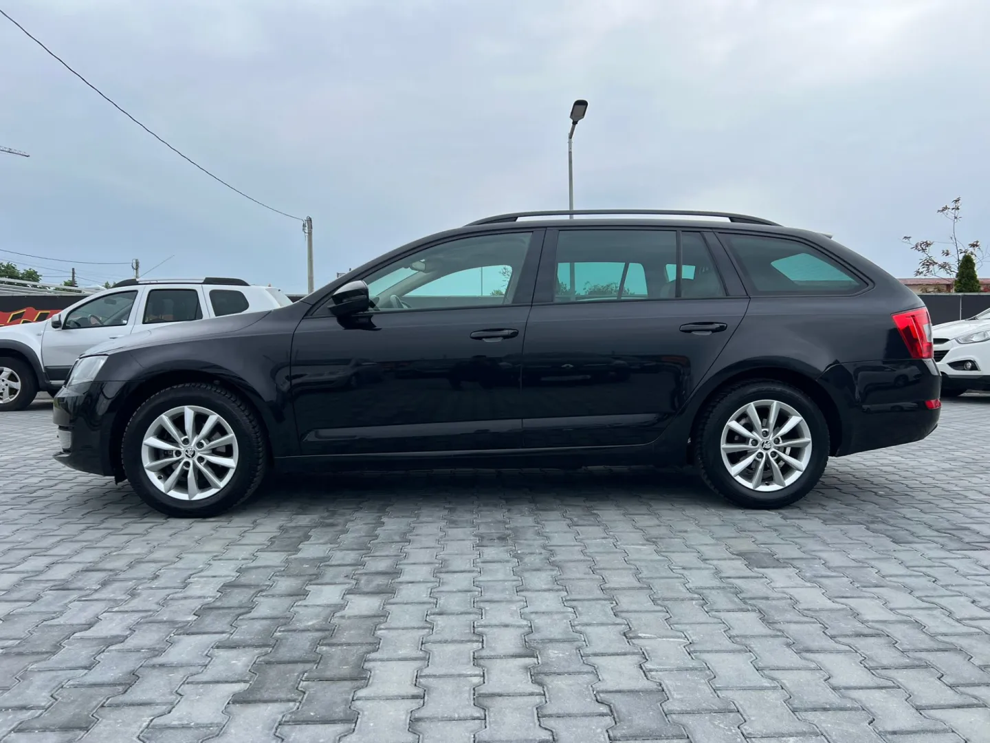 Cumpara/ Vinde online Skoda Octavia 2016 SH, la cel mai bun pret pentru tine!