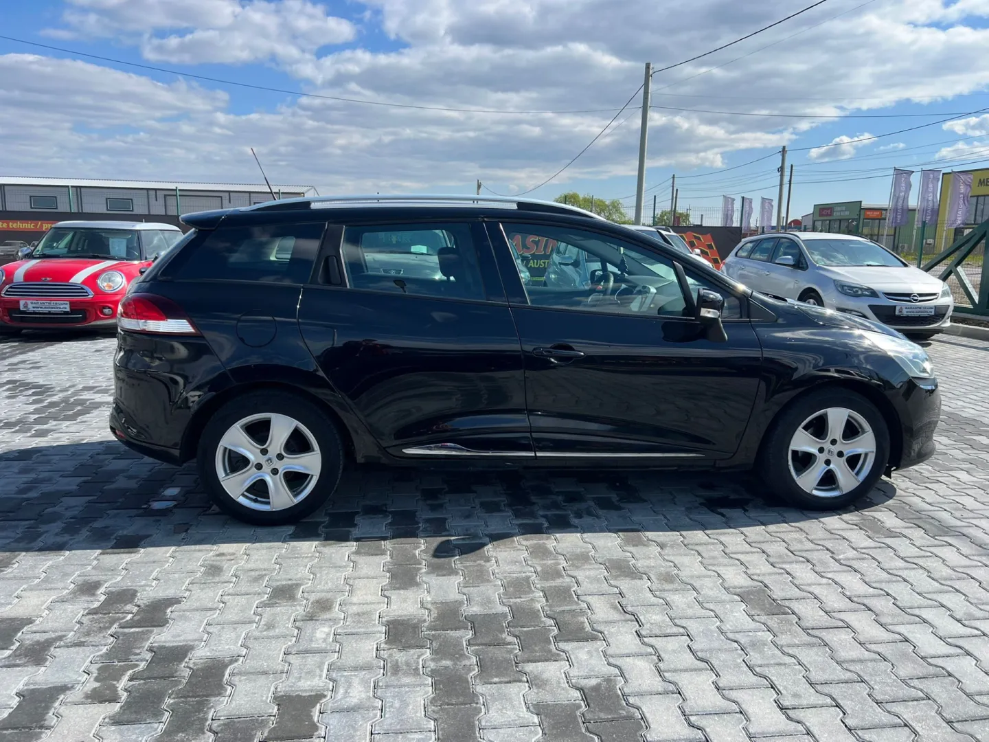 Cumpara/ Vinde online Renault  Clio 2014 SH, la cel mai bun pret pentru tine!