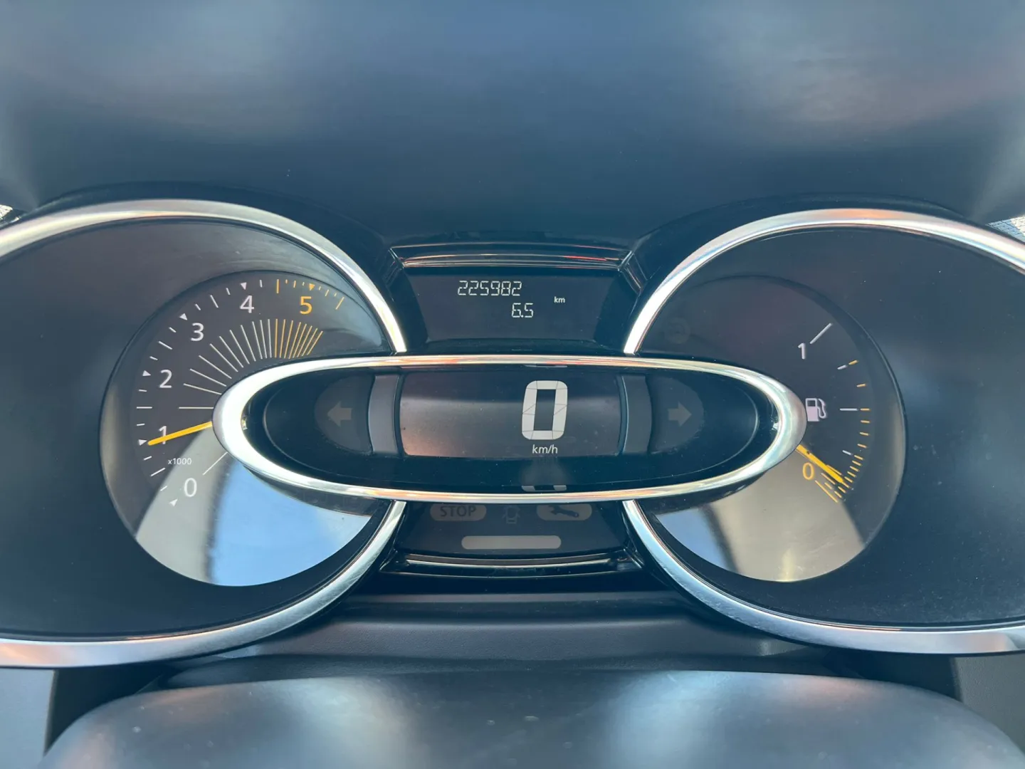 Cumpara/ Vinde online Renault  Clio 2014 SH, la cel mai bun pret pentru tine!