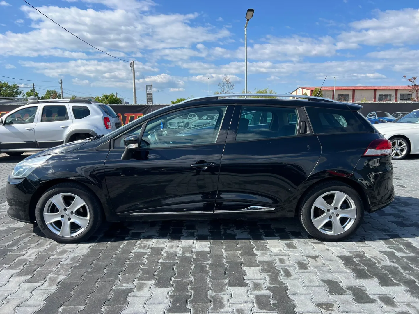 Cumpara/ Vinde online Renault  Clio 2014 SH, la cel mai bun pret pentru tine!