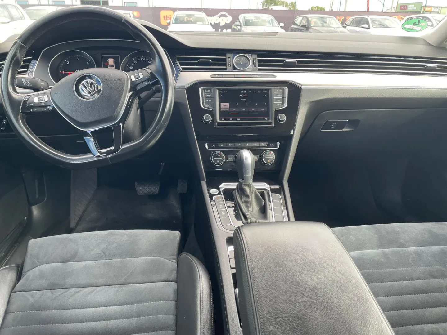 Cumpara/ Vinde online Volkswagen Passat 2015 SH, la cel mai bun pret pentru tine!